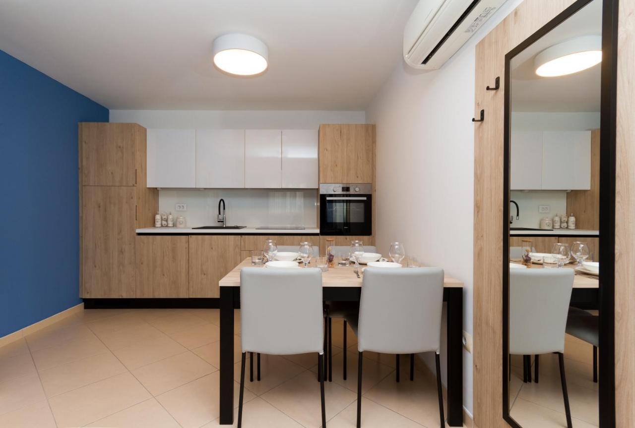 Garden Palace - Sembid With Terrace Apartment