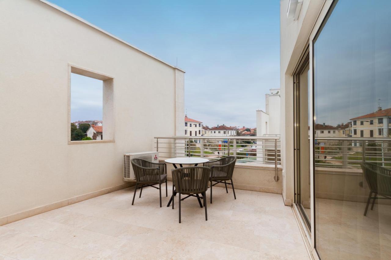 Garden Palace - Sembid With Terrace Apartment *
