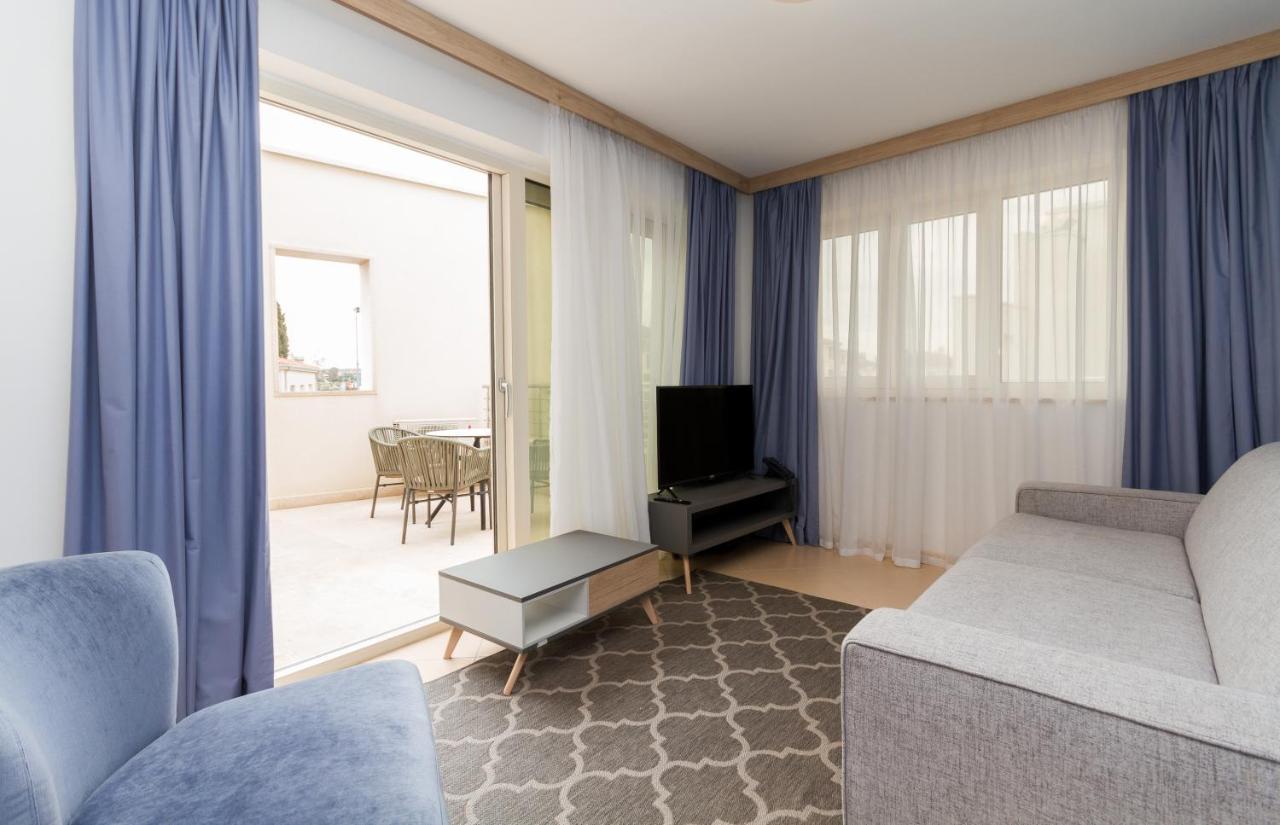 Garden Palace - Sembid With Terrace Apartment