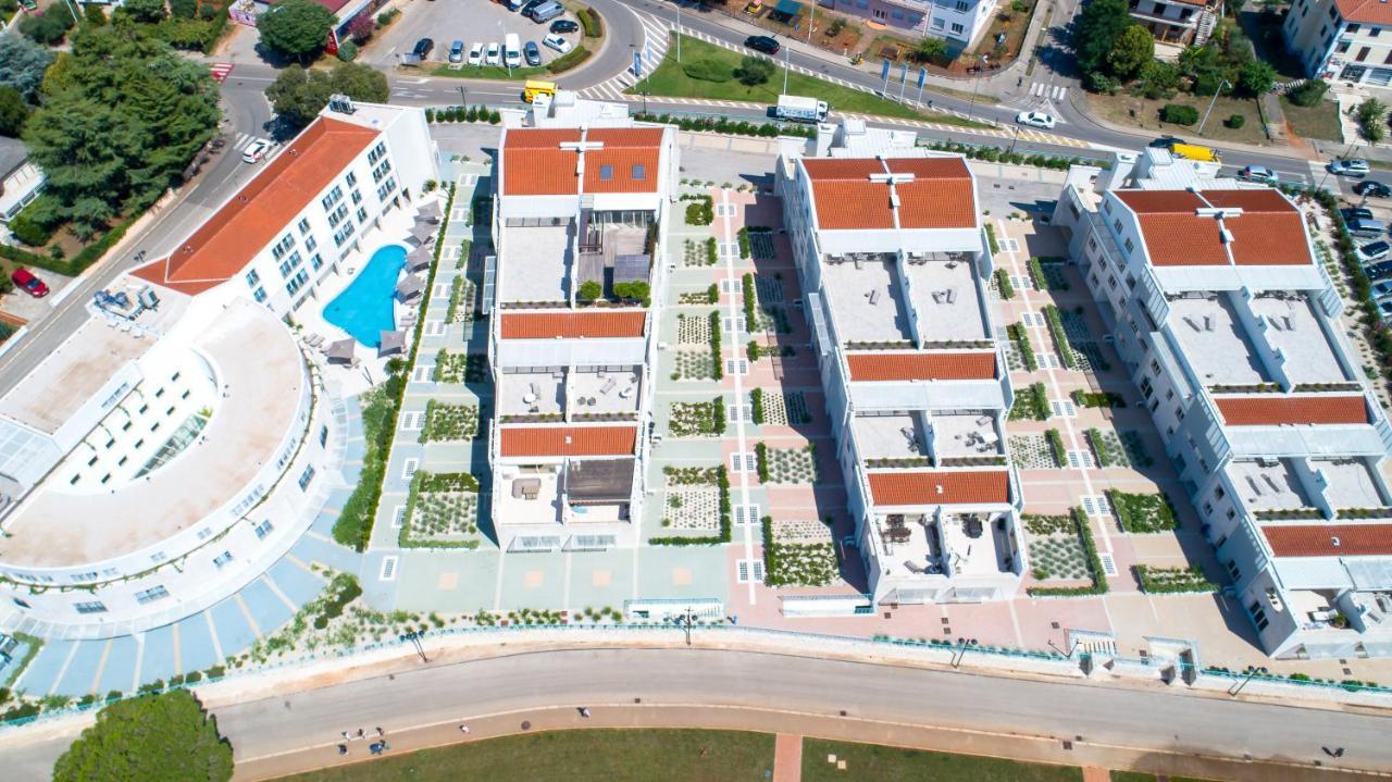 Garden Palace - Sembid With Terrace *