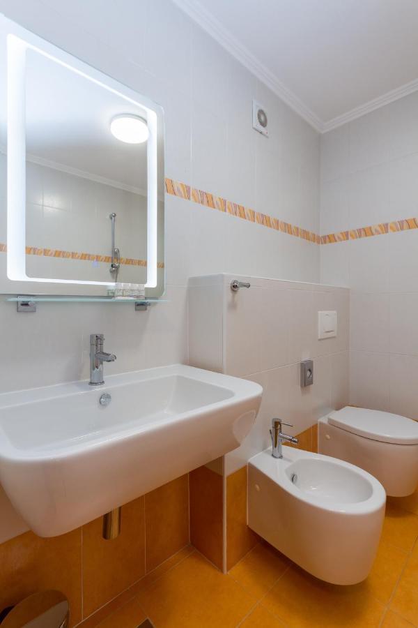 Apartment Garden Palace - Sembid With Terrace Umag