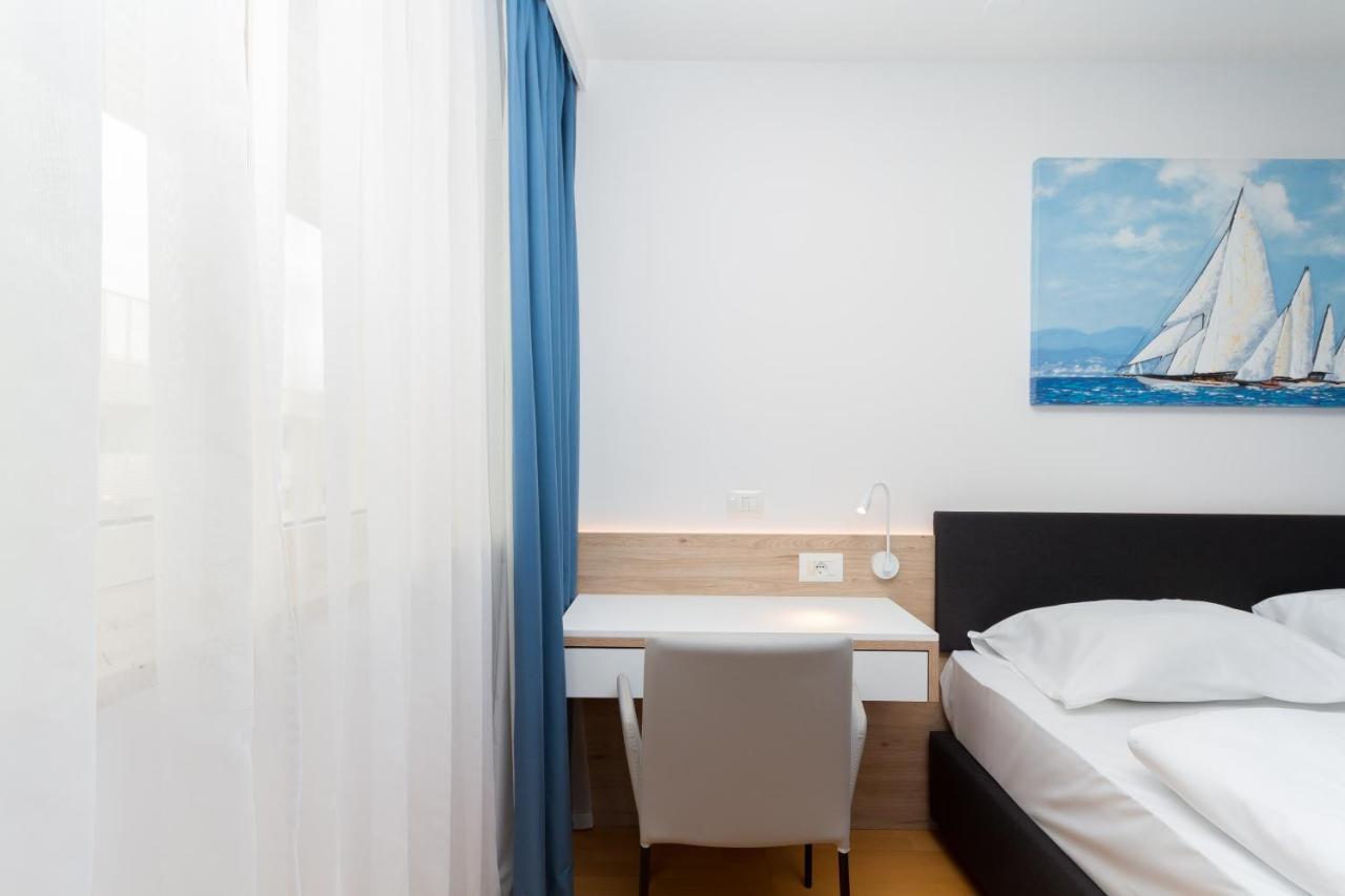 Apartment Garden Palace - Sembid With Terrace Umag