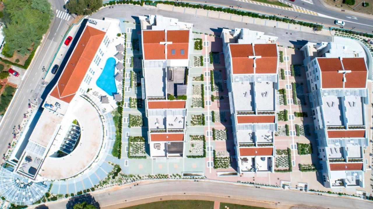 Garden Palace - Sembid With Terrace *