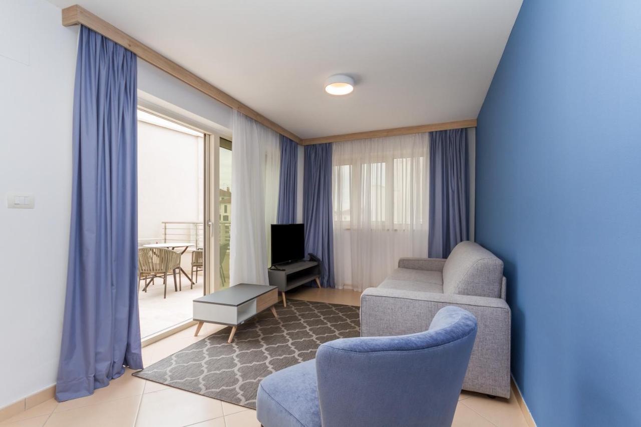 Garden Palace - Sembid With Terrace *